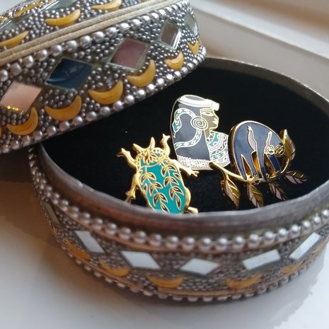 Pins4you, Scarab - Egyptian Queen -  Sloth